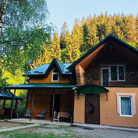 Садиба У Брусків Mizhhirya  Luaran gambar